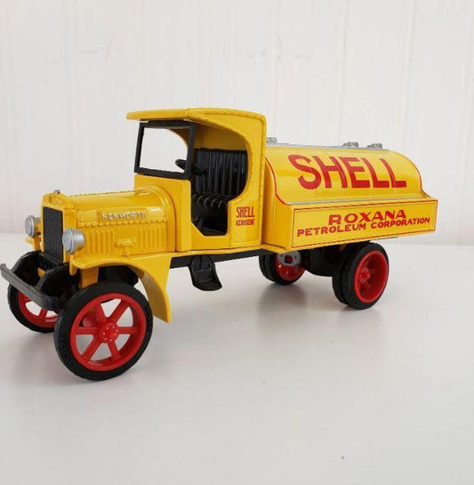 1:34 SCALE 1925 KENWORTH TANKER BANK