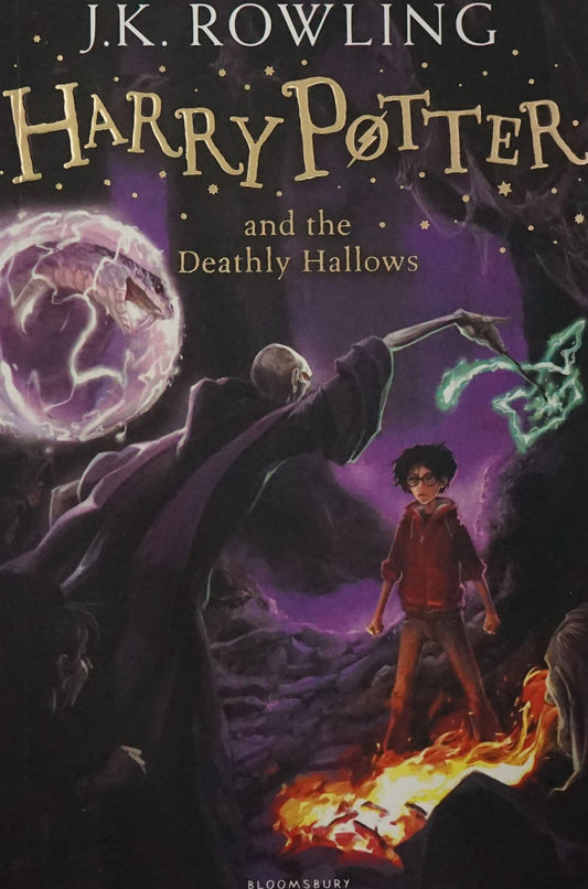 Harry Potter And The Deathly Hallows (Book 7)